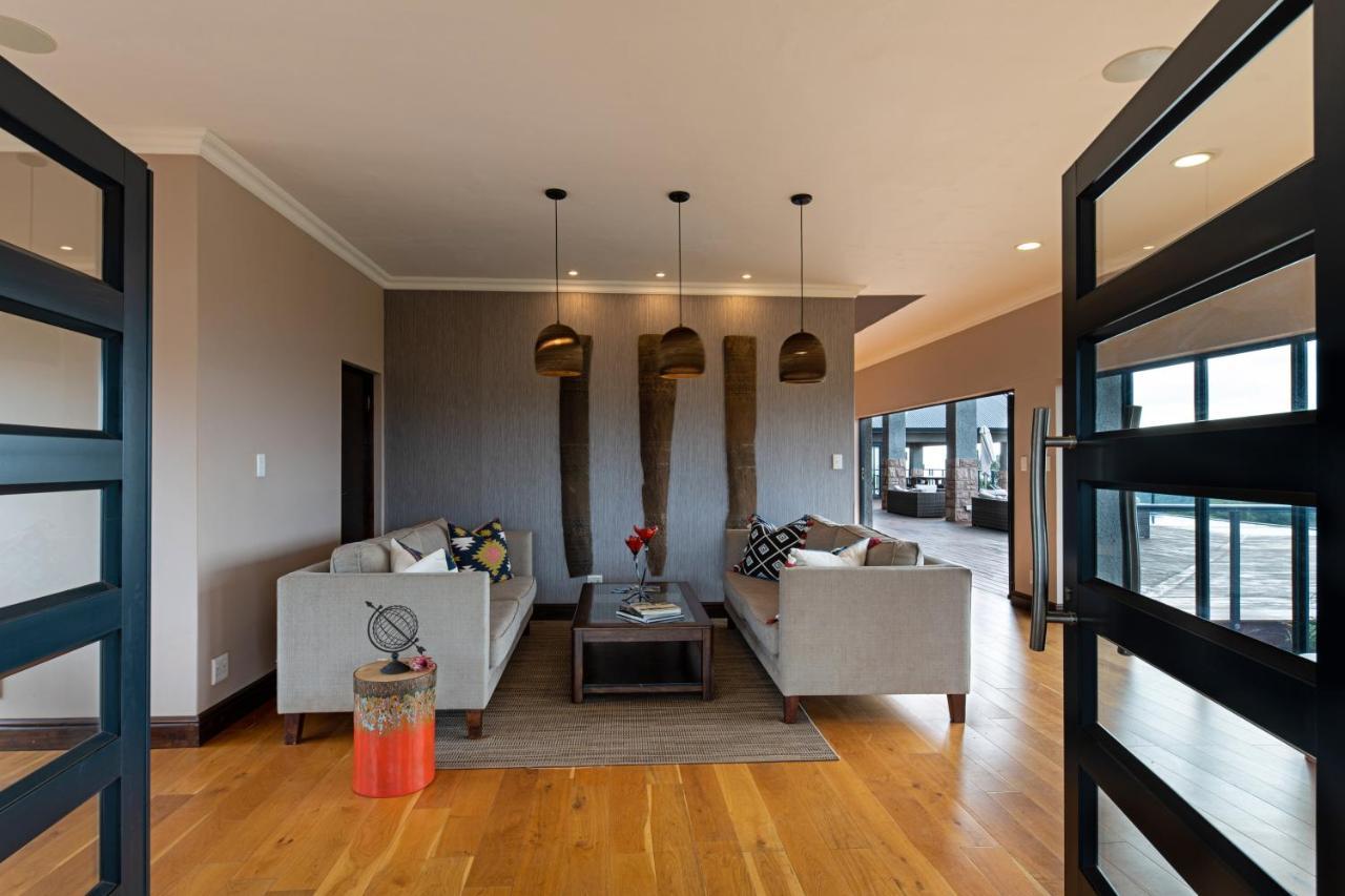 Intle Boutique Hotel Jeffreys Bay Exterior photo