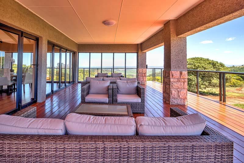 Intle Boutique Hotel Jeffreys Bay Exterior photo